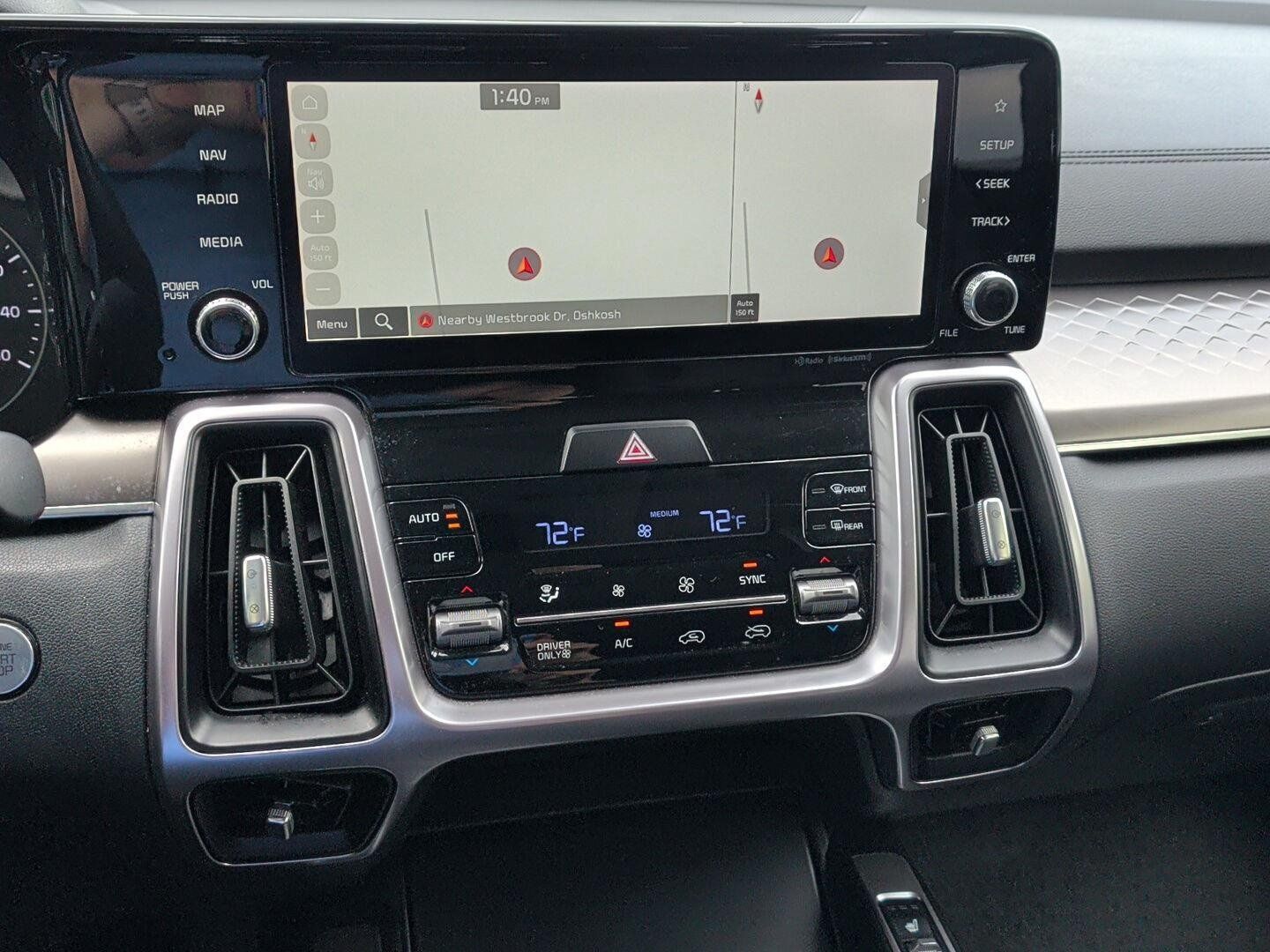 Used 2024 Kia Sorento EX AWD/4WD image 18