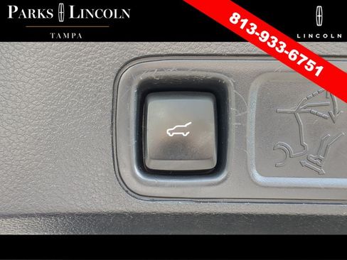 Used 2023 Ford Expedition Limited RWD image 9