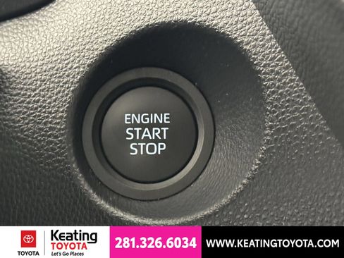 Certified 2026 Toyota Corolla Cross XLE FWD image 31