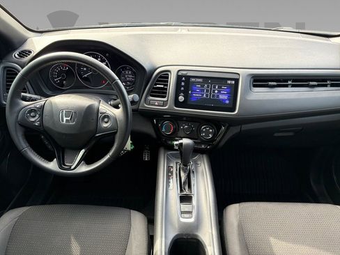 Used 2022 Honda HR-V Sport image 4