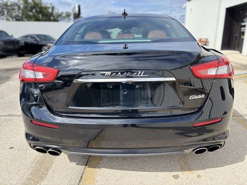 Used 2018 Maserati Ghibli image 4