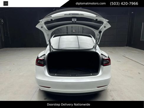 Used 2022 Tesla Model 3 Performance image 39