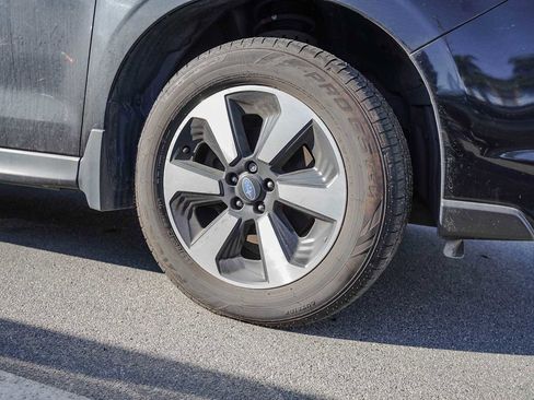 Used 2018 Subaru Forester 2.5i Limited image 9