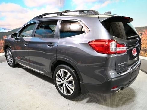 Used 2022 Subaru Ascent Limited w/ Technology Package image 11