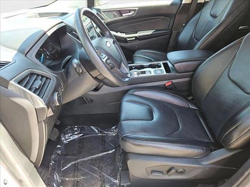 Used 2022 Ford Edge Titanium image 14