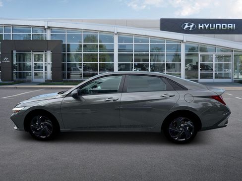 New 2026 Hyundai Elantra Sport FWD image 3
