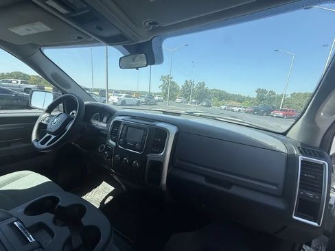 Used 2020 RAM 1500 Classic SLT AWD/4WD image 12