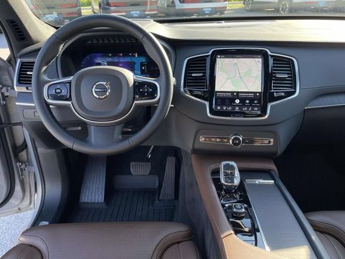Used 2023 Volvo XC90 T8 Ultimate w/ Protection Package Premier AWD/4WD image 4