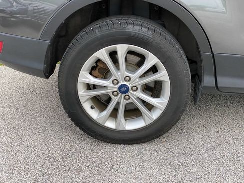 Used 2019 Ford Escape SEL AWD/4WD image 9