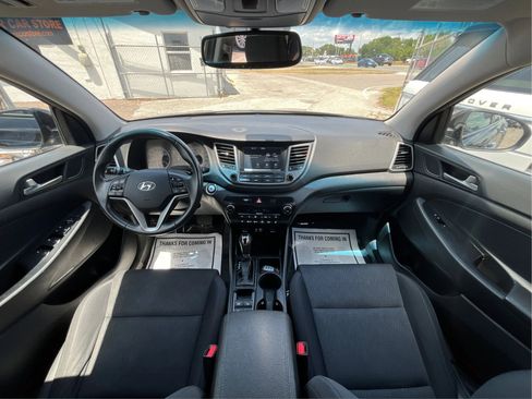 Used 2018 Hyundai Tucson Value FWD image 29