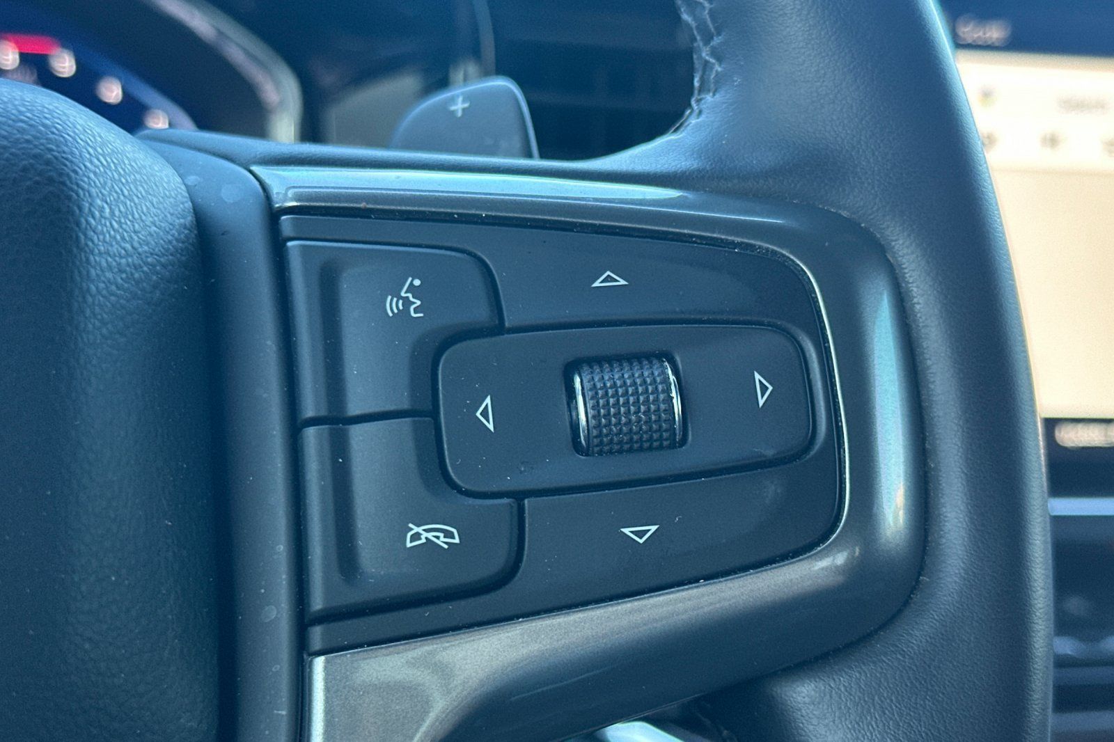Used 2024 Chevrolet Silverado 1500 LT Trail Boss w/ Convenience Package II AWD/4WD image 36