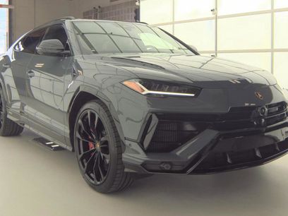Used 2023 Lamborghini Urus S