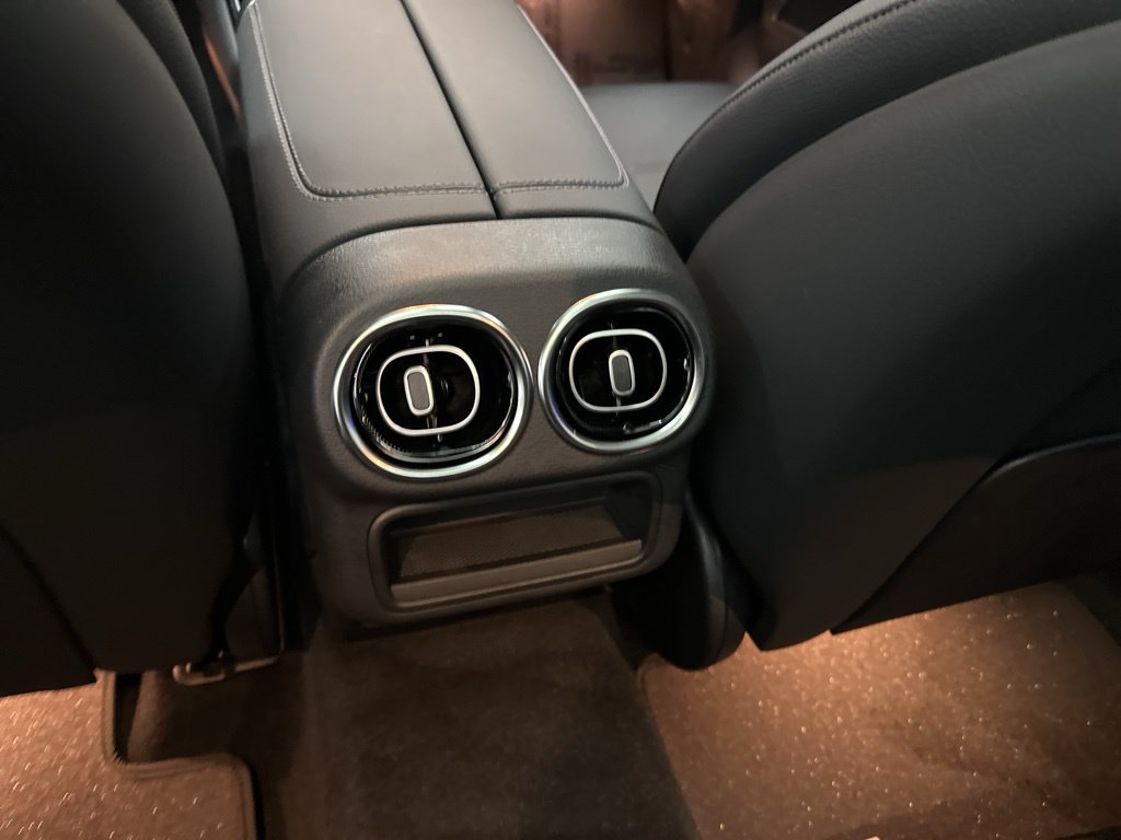Certified 2026 Mercedes-Benz GLC 300 image 21