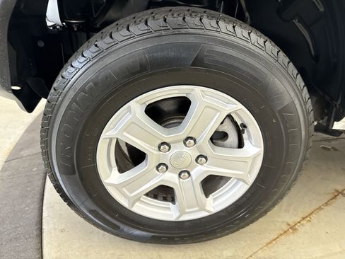 Used 2020 Jeep Wrangler Unlimited Sport S AWD/4WD image 28