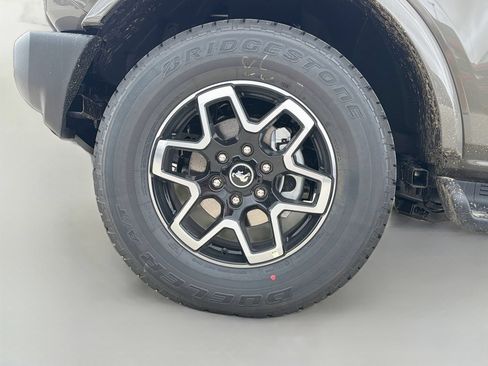 New 2026 Ford Bronco Outer Banks AWD/4WD image 39