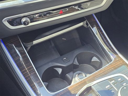 Used 2025 BMW X5 sDrive40i w/ M Sport Package image 25