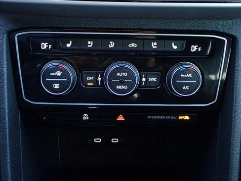 Used 2022 Volkswagen Atlas Cross Sport SEL Premium R-Line image 22