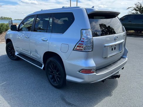 Used 2015 Lexus GX 460 image 6