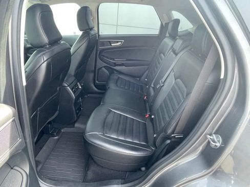 Used 2022 Ford Edge SEL w/ Convenience Package image 17