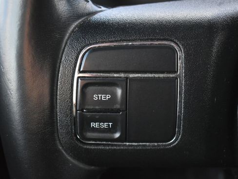 Used 2018 Jeep Wrangler Unlimited Sport S image 17