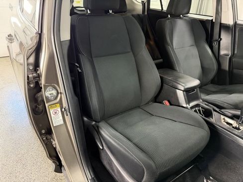 Used 2015 Toyota RAV4 XLE image 23