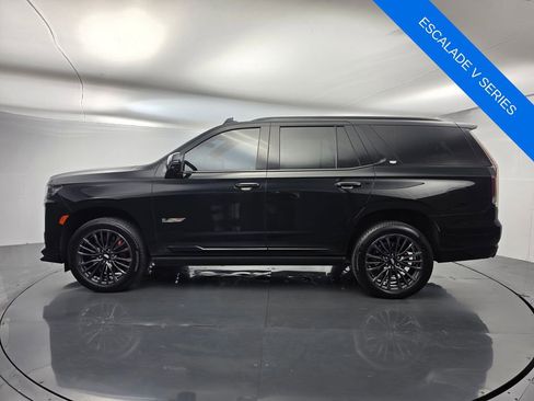 Used 2024 Cadillac Escalade V AWD/4WD image 7