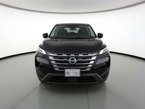 Used 2025 Nissan Rogue SV AWD/4WD image 2