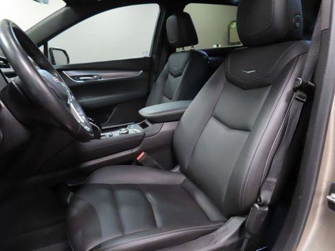 Certified 2022 Cadillac XT5 Luxury FWD image 41