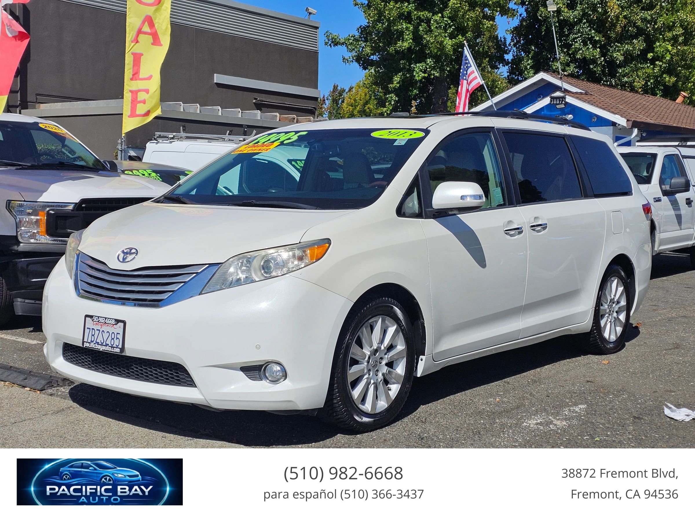 Used 2013 Toyota Sienna Limited w/ Premium Pkg FWD image 3