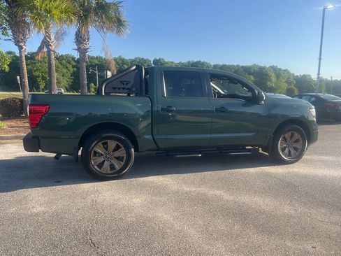 Used 2024 Nissan Titan SV w/ SV Bronze Edition Package RWD image 6