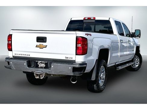 Used 2017 Chevrolet Silverado 3500 LTZ w/ Duramax Plus Package AWD/4WD image 6