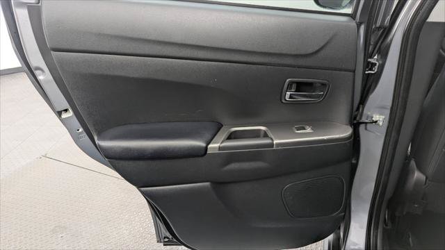 Used 2025 Mitsubishi Outlander Sport SE AWD/4WD image 16