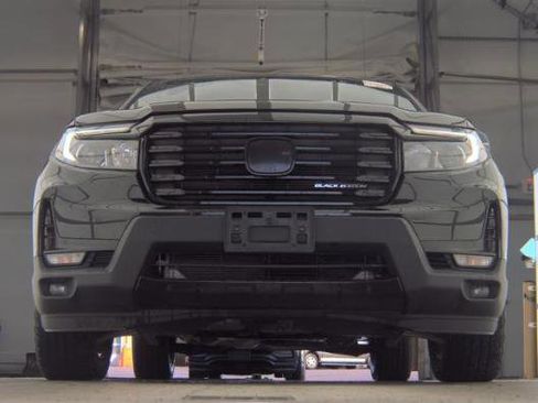 Used 2023 Honda Ridgeline Black Edition image 2