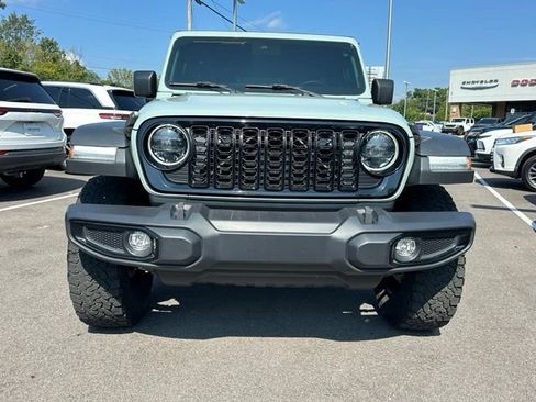 Used 2024 Jeep Wrangler Unlimited Sport AWD/4WD image 18