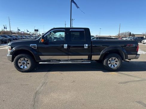 Used 2010 Ford F250 Lariat image 4