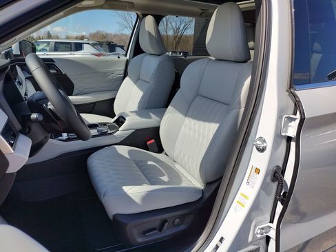 New 2026 Mitsubishi Outlander SEL AWD/4WD image 8