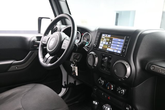 Used 2018 Jeep Wrangler Unlimited Sport S AWD/4WD image 24