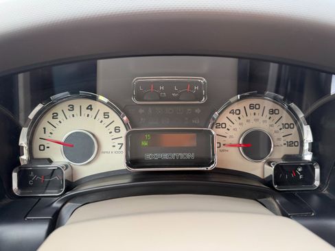 Used 2013 Ford Expedition Limited image 12