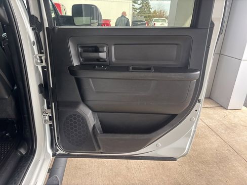 Used 2022 RAM 2500 Tradesman w/ Chrome Appearance Group image 26