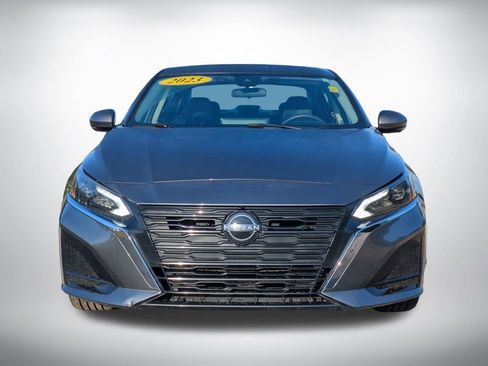 Used 2023 Nissan Altima 2.5 SL AWD/4WD image 9