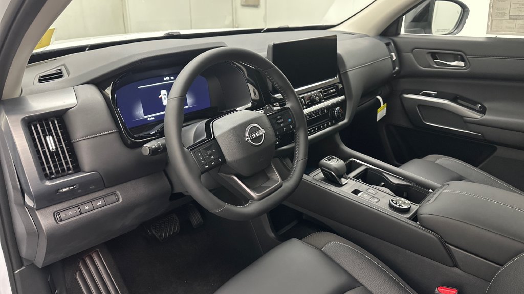 New 2026 Nissan Pathfinder SL AWD/4WD image 15