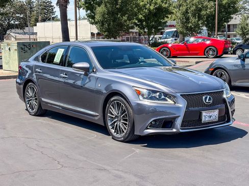 Used 2014 Lexus LS 460 w/ F Sport Package RWD image 5