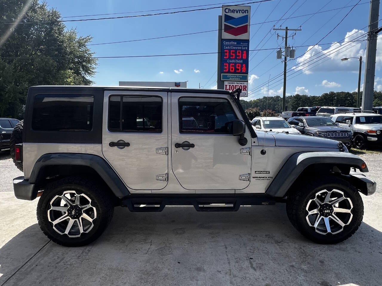 Used 2015 Jeep Wrangler Unlimited Sport w/ Quick Order Package 24S AWD/4WD image 7
