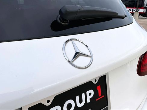 Used 2020 Mercedes-Benz GLC 300 image 9