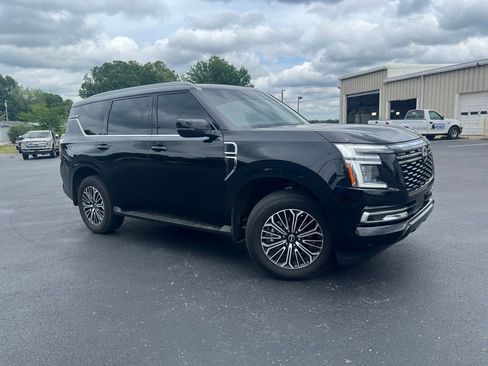 Used 2025 Nissan Armada SL w/ Captain's Chari Seat Package AWD/4WD image 2