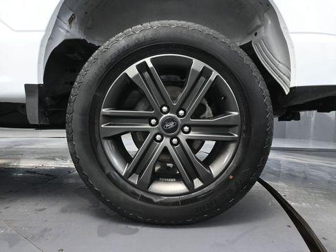 Used 2022 Ford F150 XLT w/ Equipment Group 302A High image 16