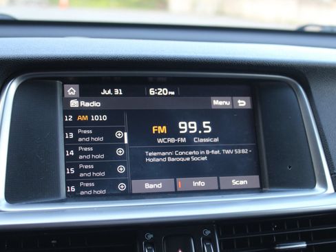 Used 2019 Kia Optima LX FWD image 31