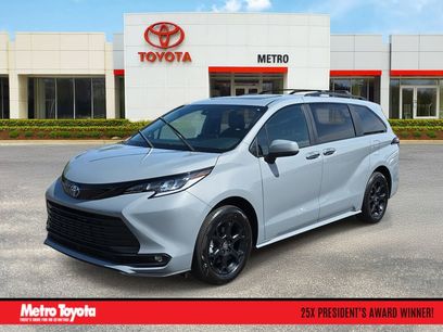 Certified 2025 Toyota Sienna XLE Woodland Edition