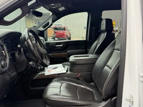 Used 2022 Chevrolet Silverado 3500 High Country AWD/4WD image 6