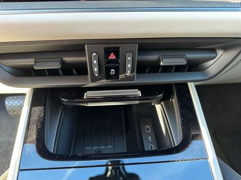 Used 2026 Porsche Cayenne image 25